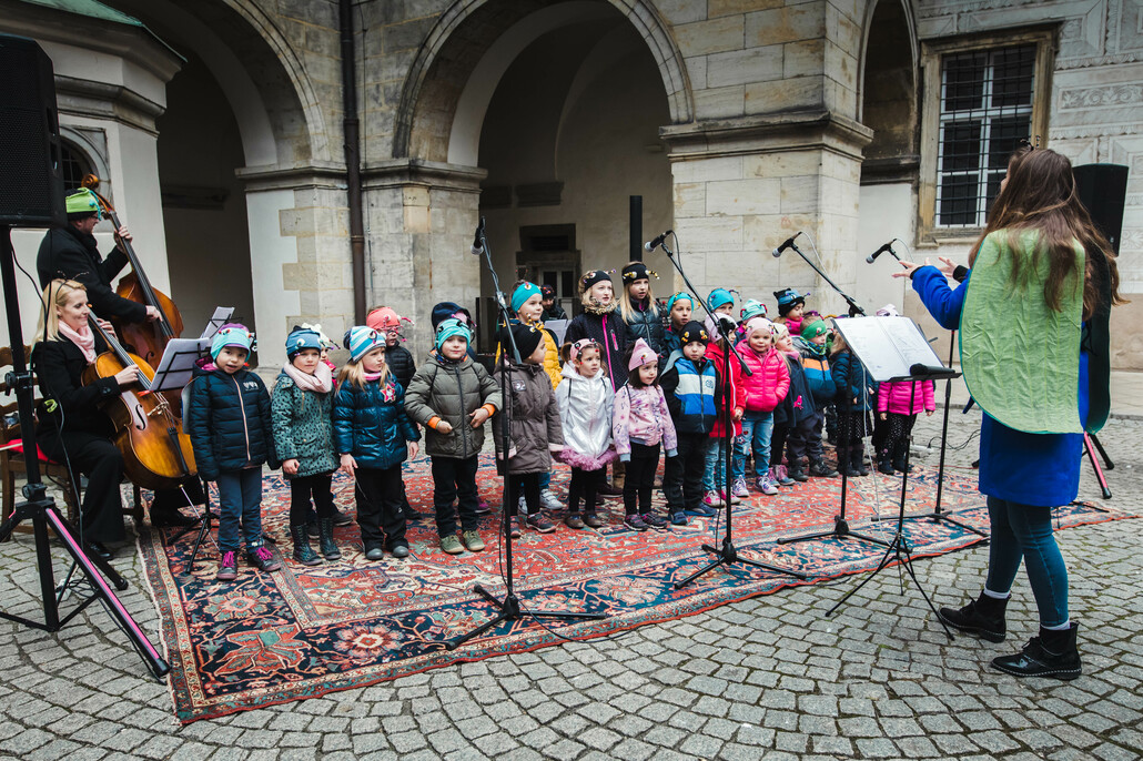 bzučení na zámku 2019